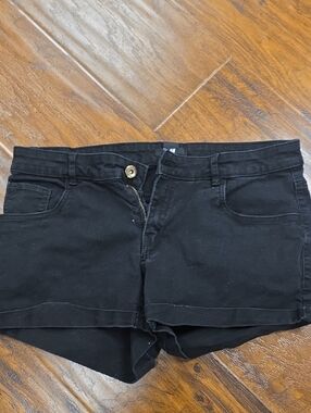 H&M Women's Black Denim Cutoff Shorts